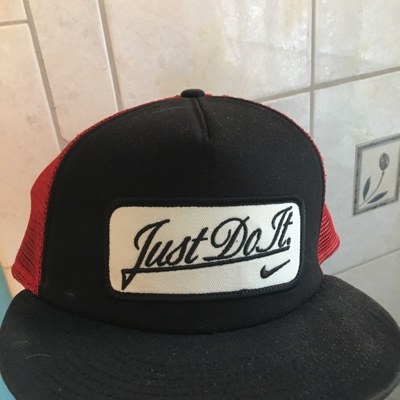 Men’s Trucker Hats (Nike, Fox, Braxton) - Picture 1 of 3